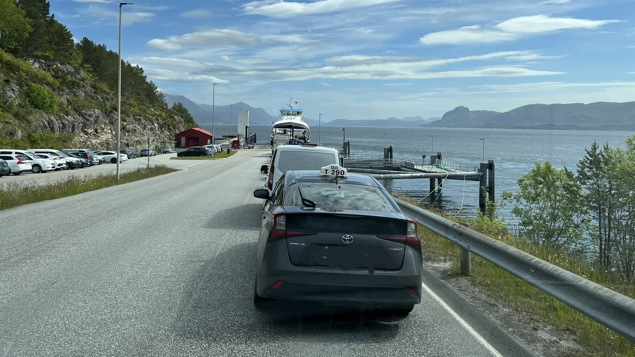 Fähre nach Tømmervåg